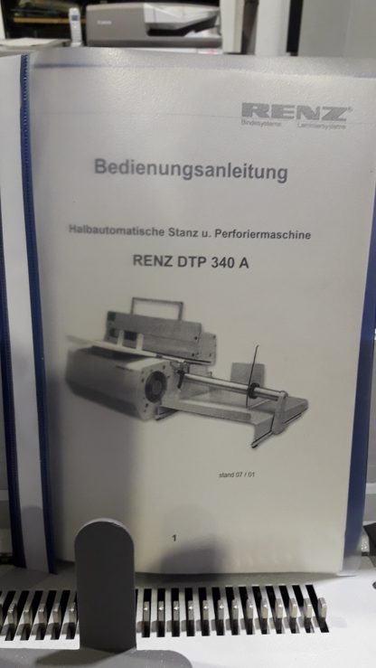 ⁦Halbautomatische Tischstanzmaschine Christian Renz DTP 340 A mit Kalenderwerkzeug⁩ - الصورة ⁦2⁩