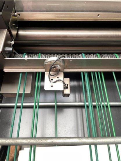 mobile Presse mit Schuppenauslage Horizon PST-40 - Gambar 3