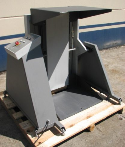 Polar PW-1 pile turner