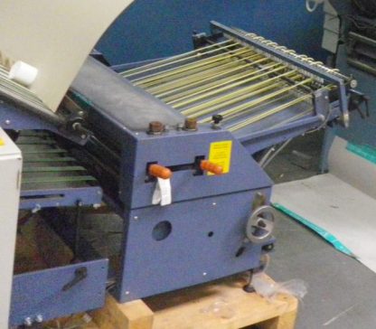 DESTA BAS-FSA 700 - ﻿combinable pressing unit with vertical stack delivery