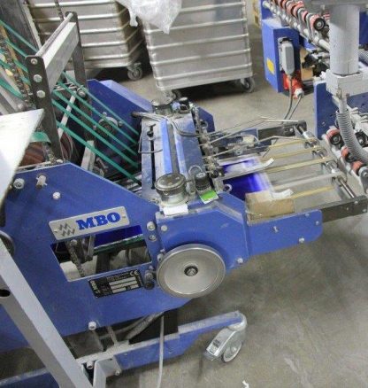 standing vertically delivery with pres rollers MBO SAP 46 L
