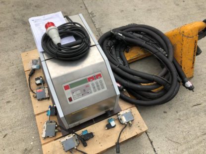 Baumer HHS Hotmelt Gluing System with  C 1100-8 Controler and HHS HMP-08-1x6-PDE