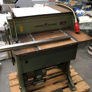 Bickel HK 3-68 grünes Modell mit Werkzeug zum Perforieren und Rillen Arbeitsbreite 700 mm