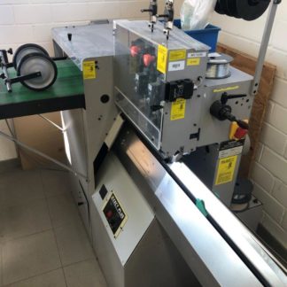 Höhner Exact Plus halbautomatische Drahtheftmaschine mit 2 oder 4 Hohner Universal 52-8 Heftköpfen