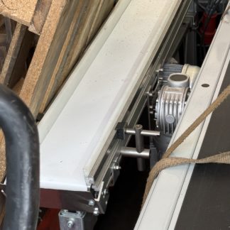 Schmales Transportband, 150cm Länge mit seitlichen Führungen