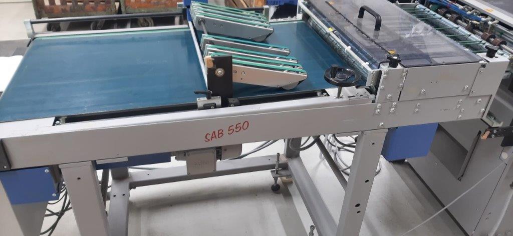 Bograma BSM 450 Multi Servo inline Hubstanzmaschine und Bograma SAB 550 Schuppenbandauslage – Bild 18