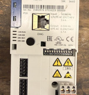 Lenze Frequenzumrichter 8400 StateLine C Typ E84AVSCE2512SX0