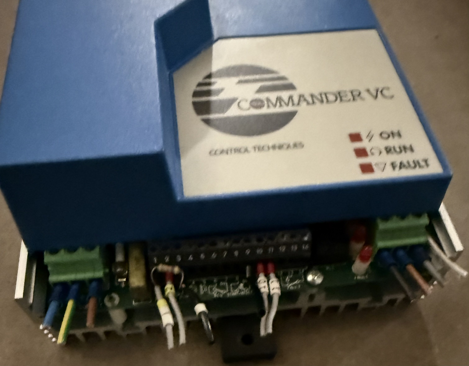 Control Techniques Comander VC 150 Variabler Frequenzumrichter VC 150 – Bild 2